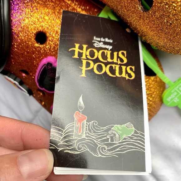 Crocs x Hocus Pocus - Picture 12 of 13